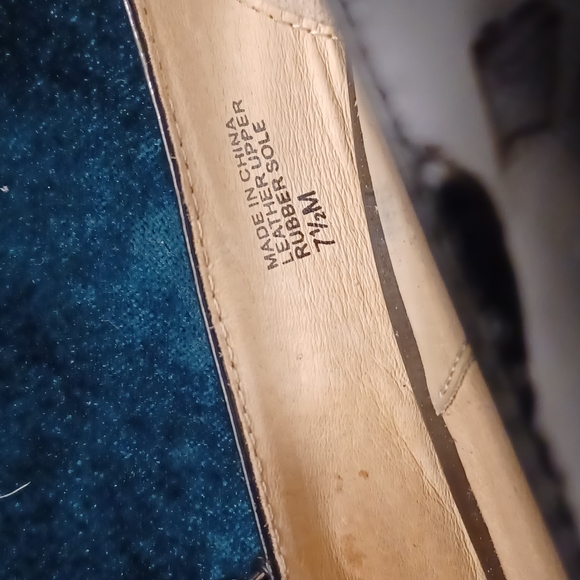 Michael Kors Patent Leather "Chandler" High Heel Pump - Picture 5 of 6